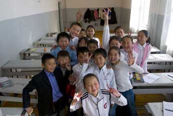 En glad skolklass